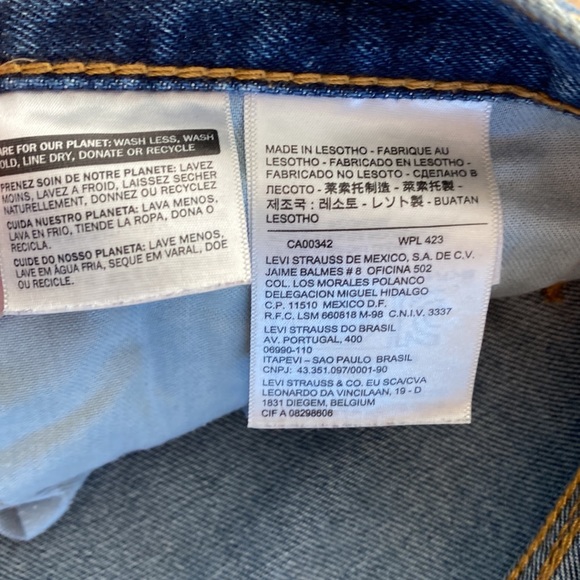 Levi Jeans - Picture 3 of 4